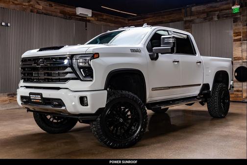 Summit White 2025 Chevrolet Silverado 2500 High Country