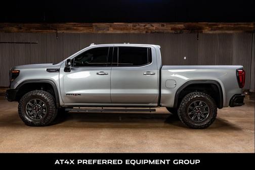 2024 GMC Sierra 1500 AT4X