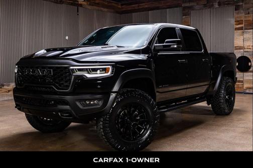 Diamond Black Crystal Pearlcoat 2025 RAM 1500 RHO Crew Cab 4x4 5'7' Box