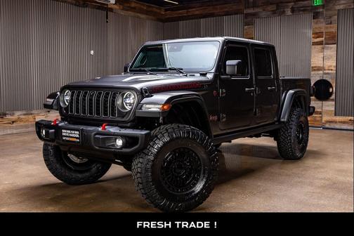 Granite Crystal Metallic Clearcoat 2025 Jeep Gladiator Rubicon