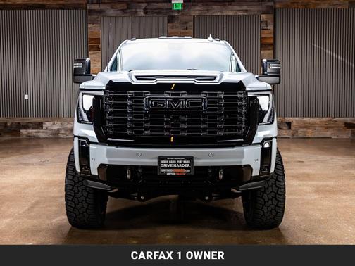 Glacier White Tricoat 2026 GMC Sierra 2500 Denali Ultimate