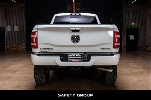 2020 RAM 2500 Laramie Crew Cab 4X4 6'4' Box