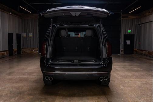 Onyx Black 2023 GMC Yukon Denali Ultimate