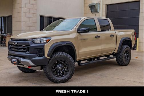 Sand Dune Metallic 2023 Chevrolet Colorado Trail Boss