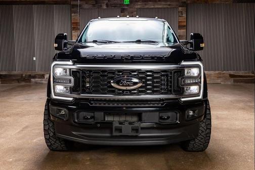 2023 Ford F-450 Lariat