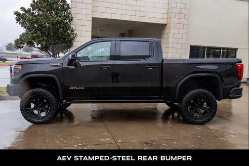 2023 GMC Sierra 1500 AT4X