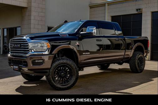 Diamond Black Crystal Pearlcoat 2024 RAM 2500 Longhorn