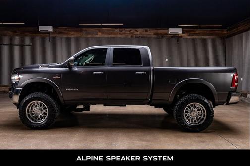 Granite Crystal Metallic Clearcoat 2020 RAM 2500 Laramie Crew Cab 4x4 6'4' Box
