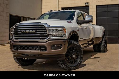 Bright White Clearcoat 2024 RAM 3500 Longhorn