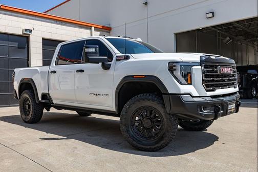 Summit White 2025 GMC Sierra 2500 AT4X