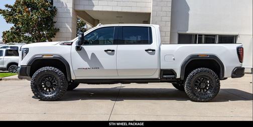 Summit White 2025 GMC Sierra 2500 AT4X