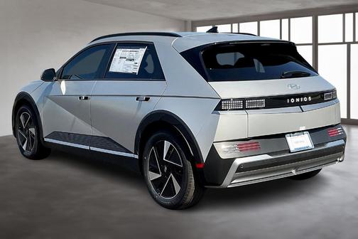 2025 Hyundai IONIQ 5 SEL