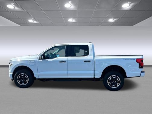 2023 Ford F-150 Lightning XLT