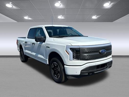 2023 Ford F-150 Lightning XLT