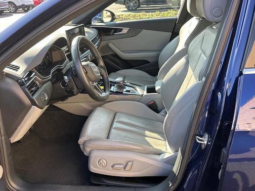 2023 Audi A4 45 S line Premium Plus