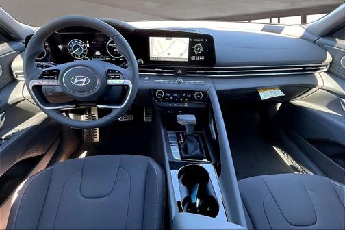 2025 Hyundai ELANTRA HEV SEL Sport