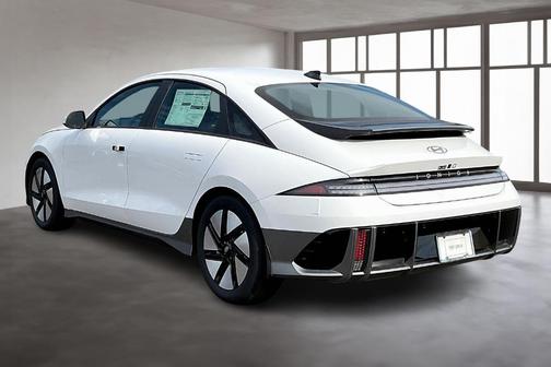 2025 Hyundai IONIQ 6 SE