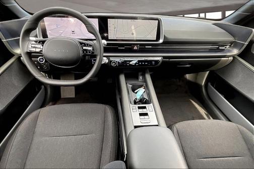 2025 Hyundai IONIQ 6 SE