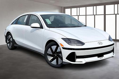 2025 Hyundai IONIQ 6 SE Standard Range