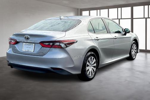 2021 Toyota Camry Hybrid LE