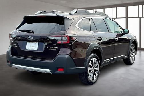 2025 Subaru Outback Touring