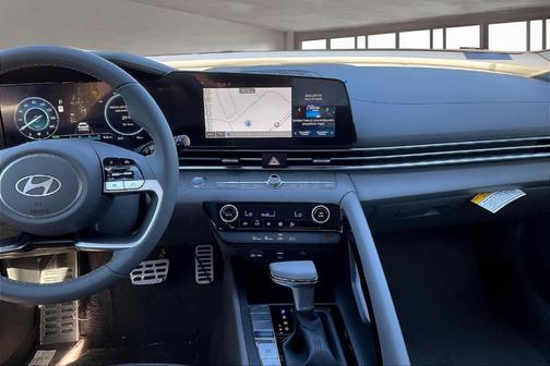 2025 Hyundai ELANTRA HEV SEL Sport