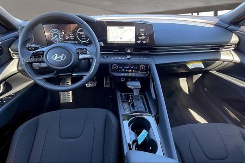 2025 Hyundai ELANTRA HEV SEL Sport