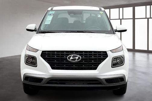 2025 Hyundai VENUE SE