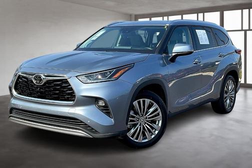 2022 Toyota Highlander Platinum
