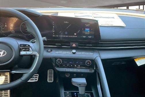 2025 Hyundai ELANTRA HEV SEL Sport