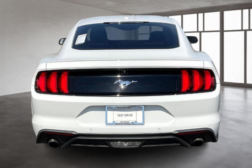 2020 Ford Mustang EcoBoost