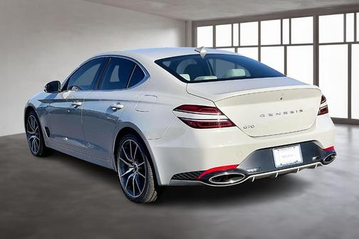 2024 Genesis G70 2.5T