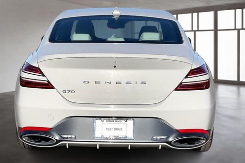 2024 Genesis G70 2.5T