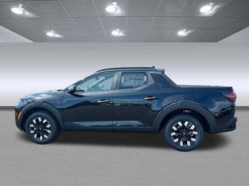 2025 Hyundai SANTA CRUZ SEL Activity