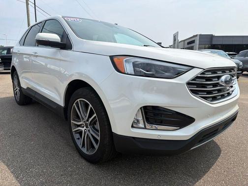 Star White 2024 Ford Edge Titanium