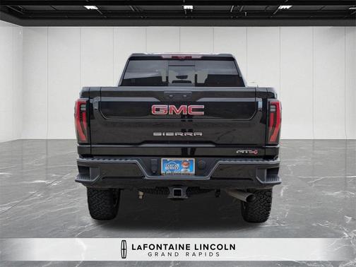 2024 GMC Sierra 2500 AT4