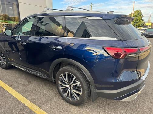 2022 INFINITI QX60 SENSORY