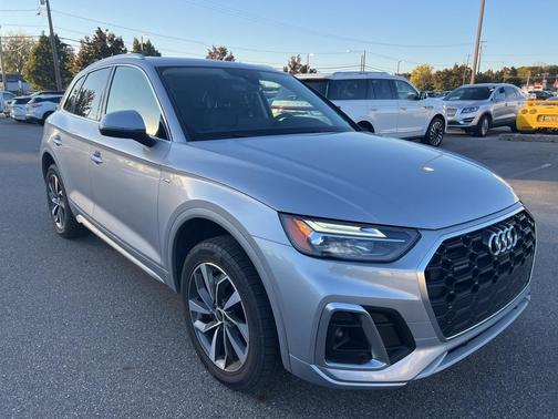 2024 Audi Q5 45 S line quattro Premium