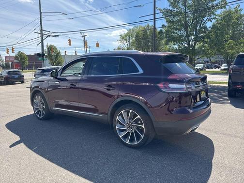 Burgundy Velvet Metallic Tinted Clearcoat 2023 Lincoln Nautilus Reserve