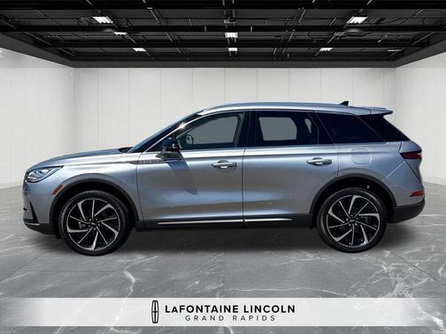 Silver Radiance Metallic 2024 Lincoln Corsair Reserve