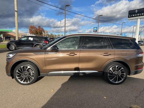2022 Lincoln Aviator Reserve AWD