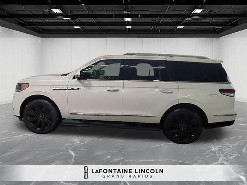 2022 Lincoln Navigator Reserve
