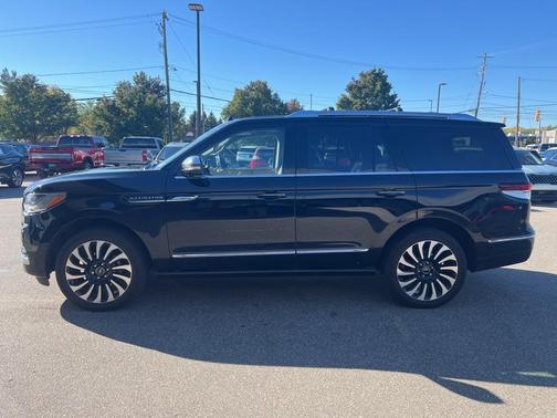 2022 Lincoln Navigator Black Label