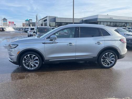 2022 Lincoln Nautilus Reserve