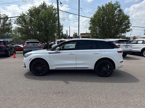 Pristine White 2024 Lincoln Corsair Premiere