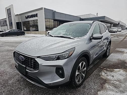 2024 Ford Escape Platinum