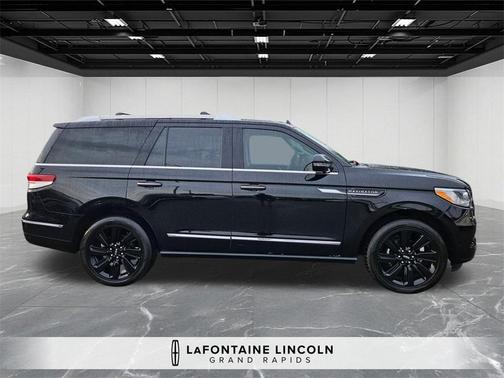 2022 Lincoln Navigator Reserve