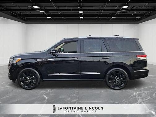 2022 Lincoln Navigator RESERVE