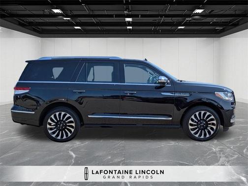 2023 Lincoln Navigator Black Label