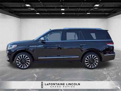 2023 Lincoln Navigator Black Label